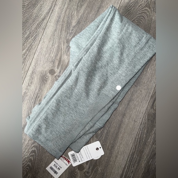 gray butter soft leggings🩶 - Picture 2 of 4